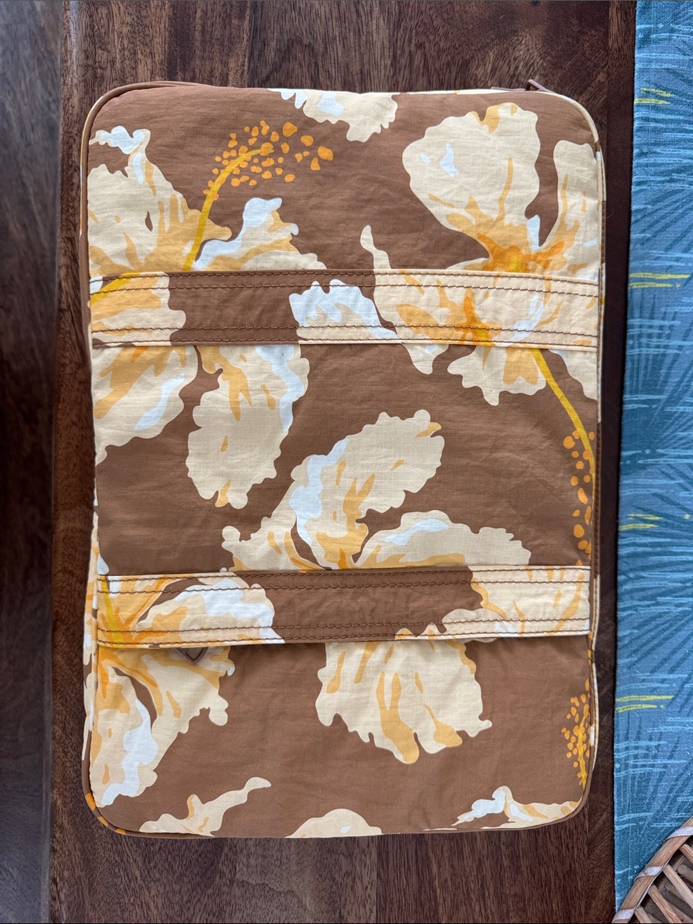 ALOHA Collection Laptop Case - Picture 2 of 2